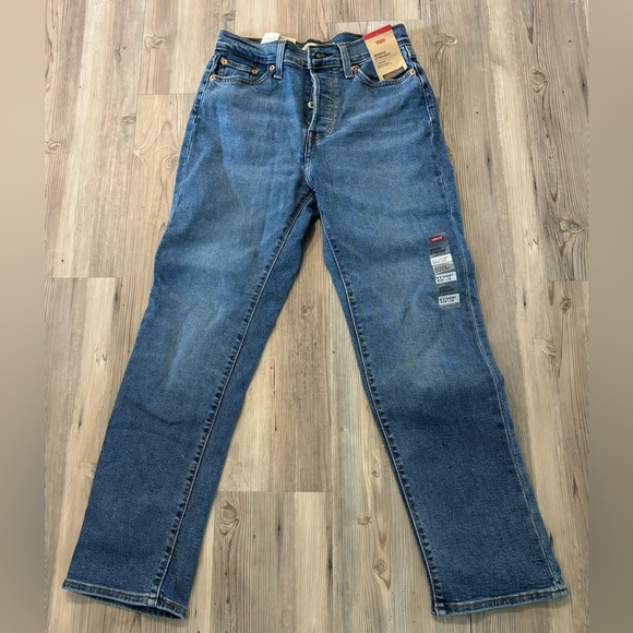 New Levi’s Premium WEDGIE STRAIGHT FIT WOMEN'S JEANS Waist 28 Length 28 - Picture 1 of 10